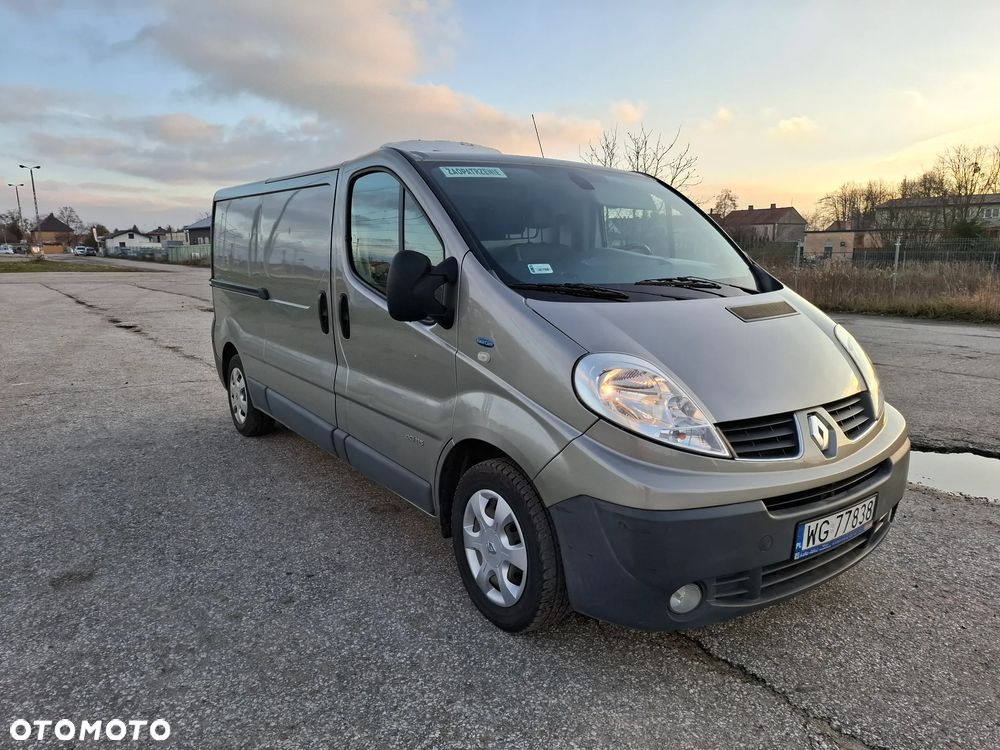 Renault TRAFIC - 6