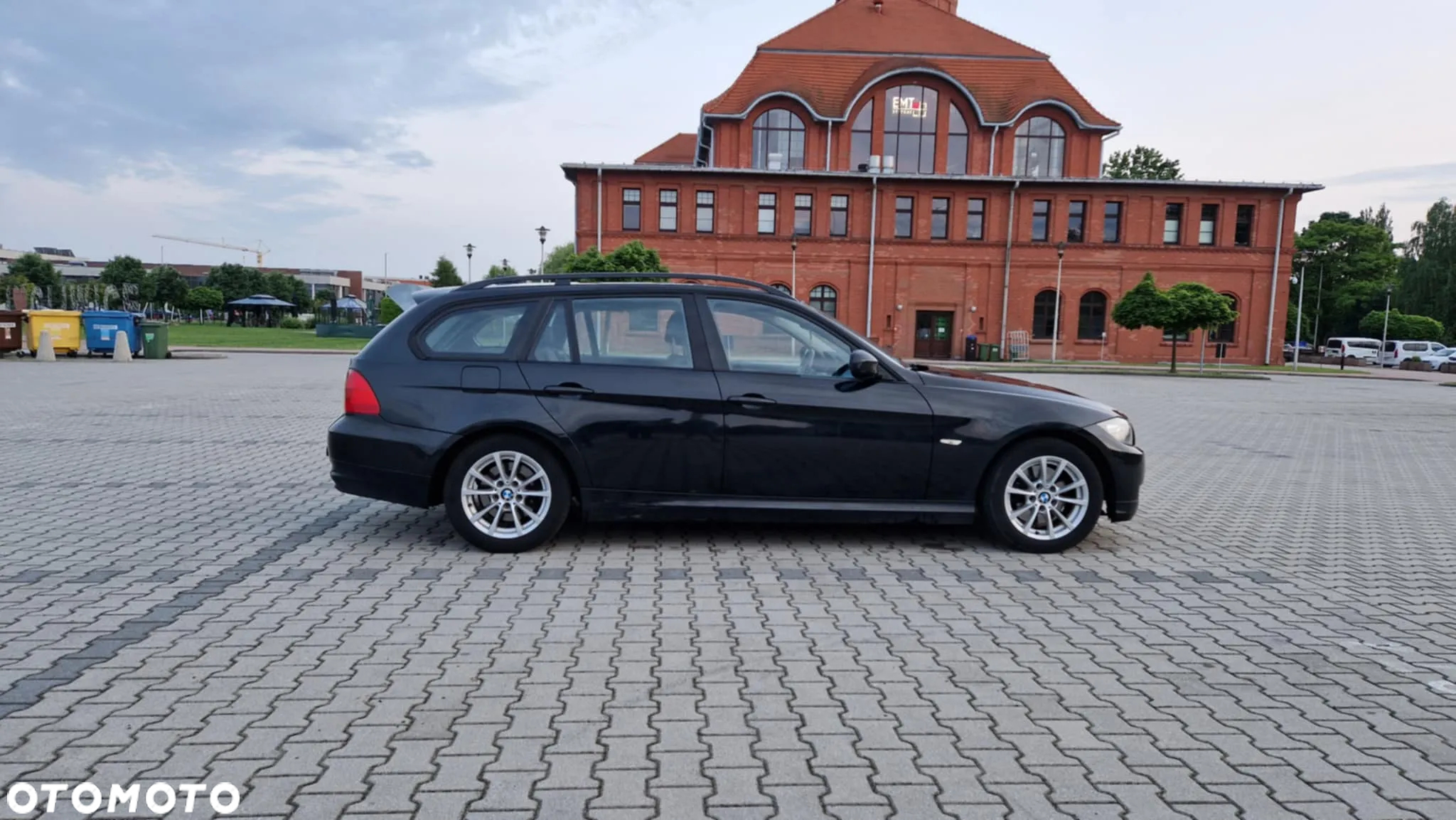 BMW Seria 3 318d Touring - 4