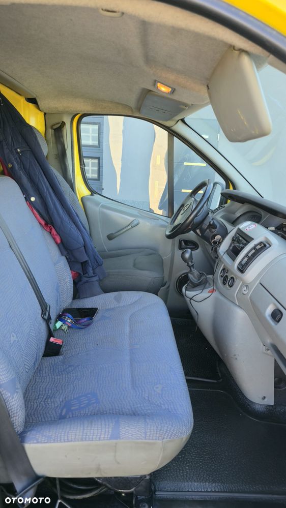 Opel Vivaro - 8