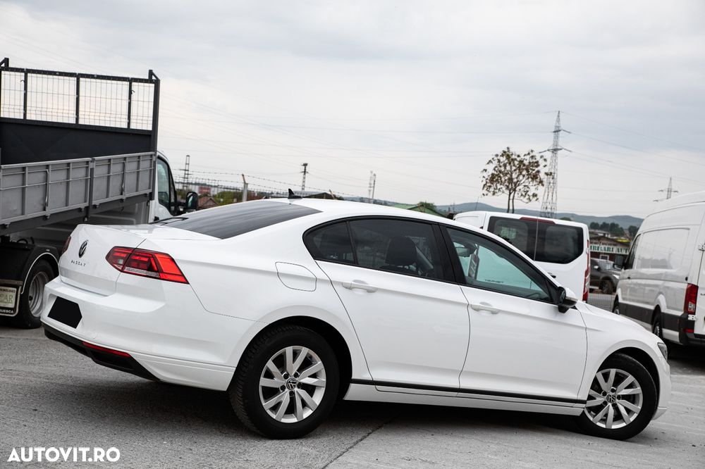 Volkswagen Passat 2.0 TDI DSG Comfortline - 14