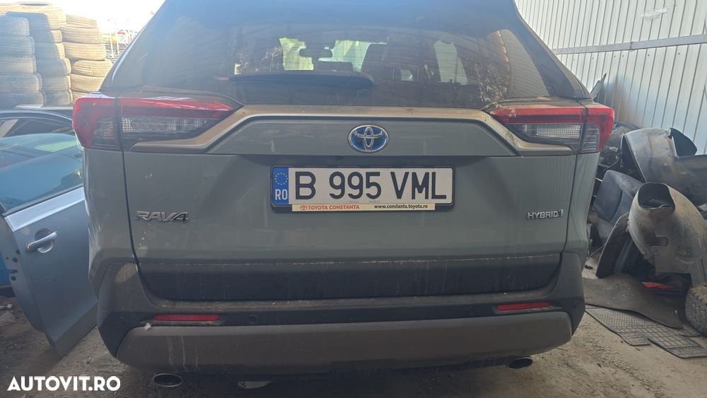 Toyota RAV4 - 5