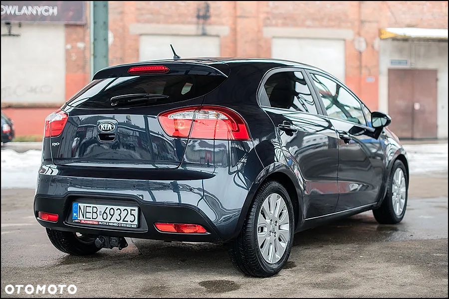 Kia Rio 1.2 Dream Team Edition - 10