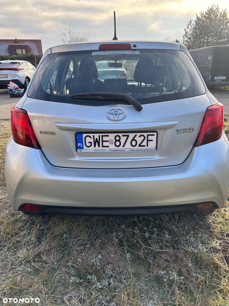 Toyota Yaris 1.0 Active - 8