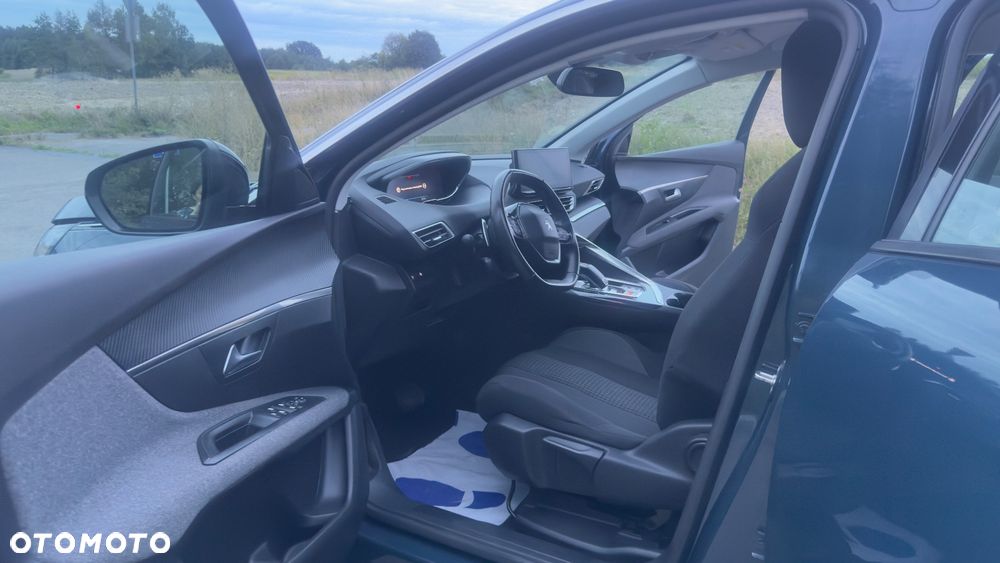 Peugeot 3008 - 17