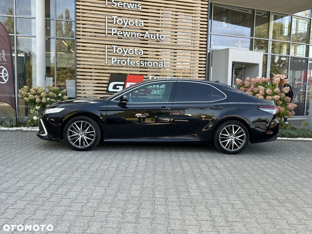 Toyota Camry 2.5 Hybrid Executive CVT - 2