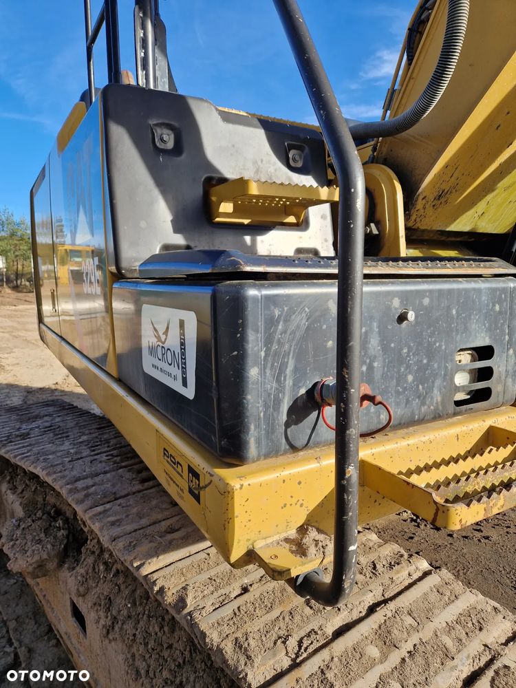 Caterpillar 329EL - 21
