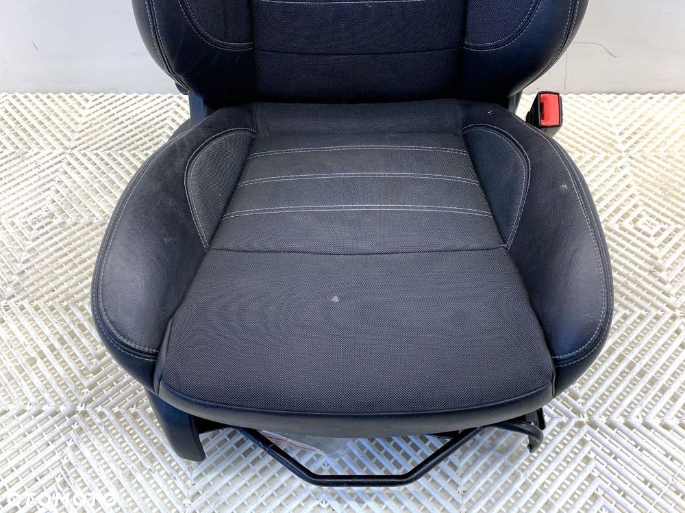 FOTEL PRAWY PRZÓD  FORD MONDEO IV Turnier (BA7) 2007 - 2015 2.0 TDCi 103 kW [140 KM] olej napędowy - 3
