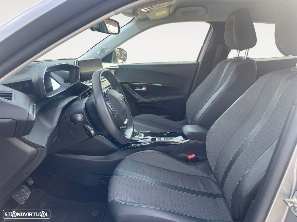 Peugeot e-2008 50 kWh Allure - 9