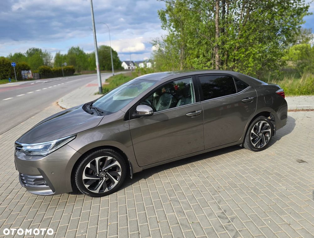 Toyota Corolla 1.6 Prestige EU6 - 2
