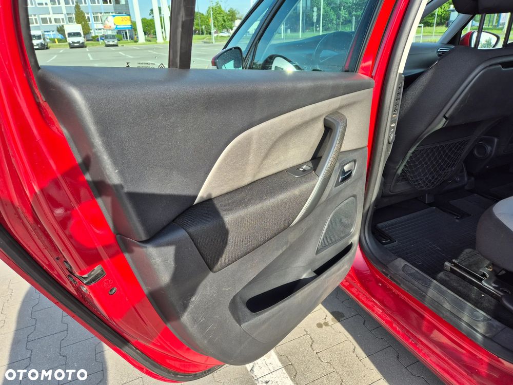 Citroën C4 Picasso 1.2 PureTech MoreLife - 26