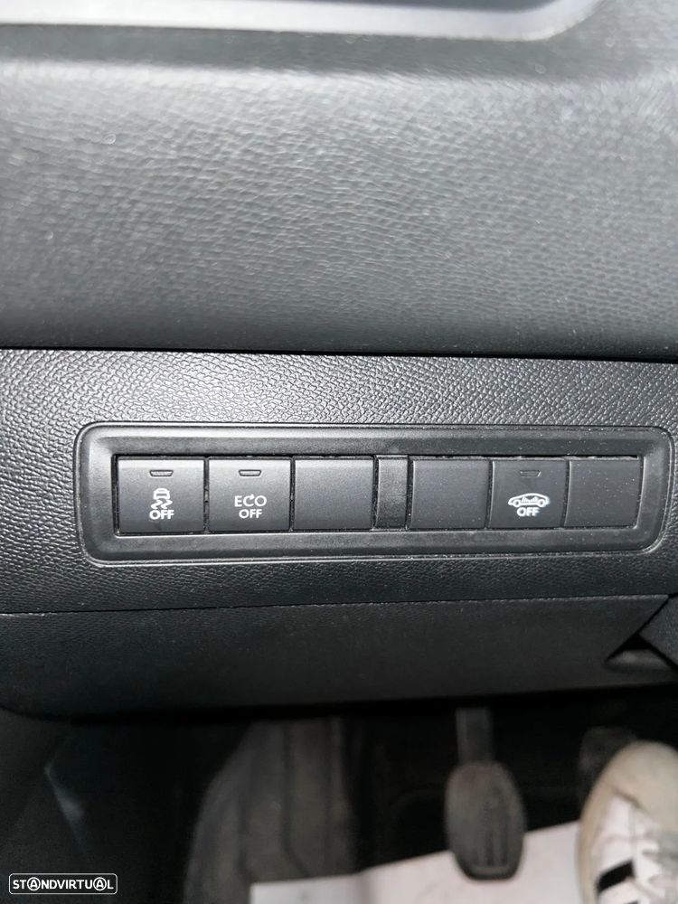 Peugeot 308 130 e-THP Stop & Start Allure - 16