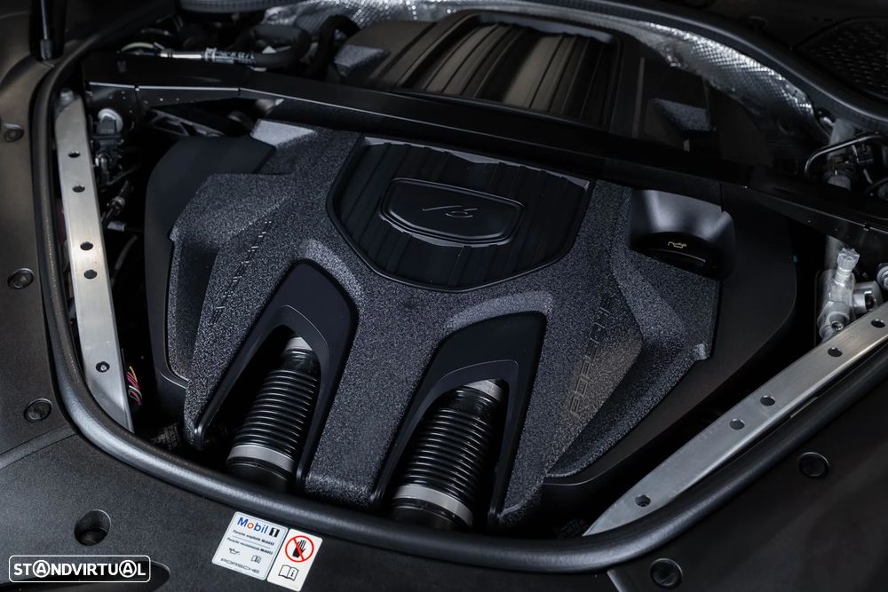 Porsche Panamera 4 E-Hybrid - 8