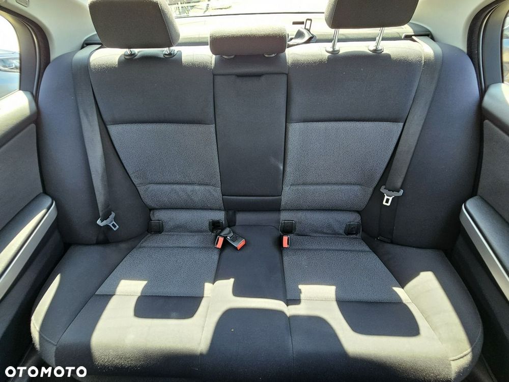 BMW Seria 3 - 16