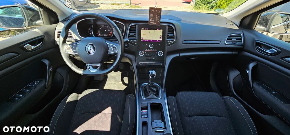 Renault Megane TCe 140 GPF LIMITED - 25