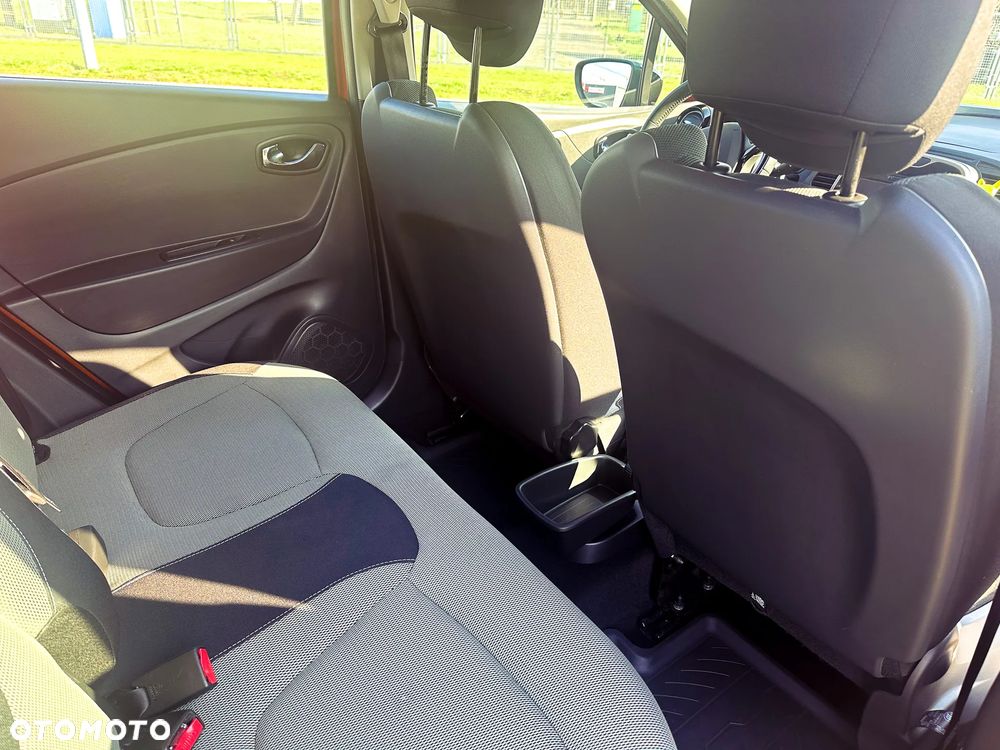 Renault Captur 1.2 TCe Intens EDC - 10