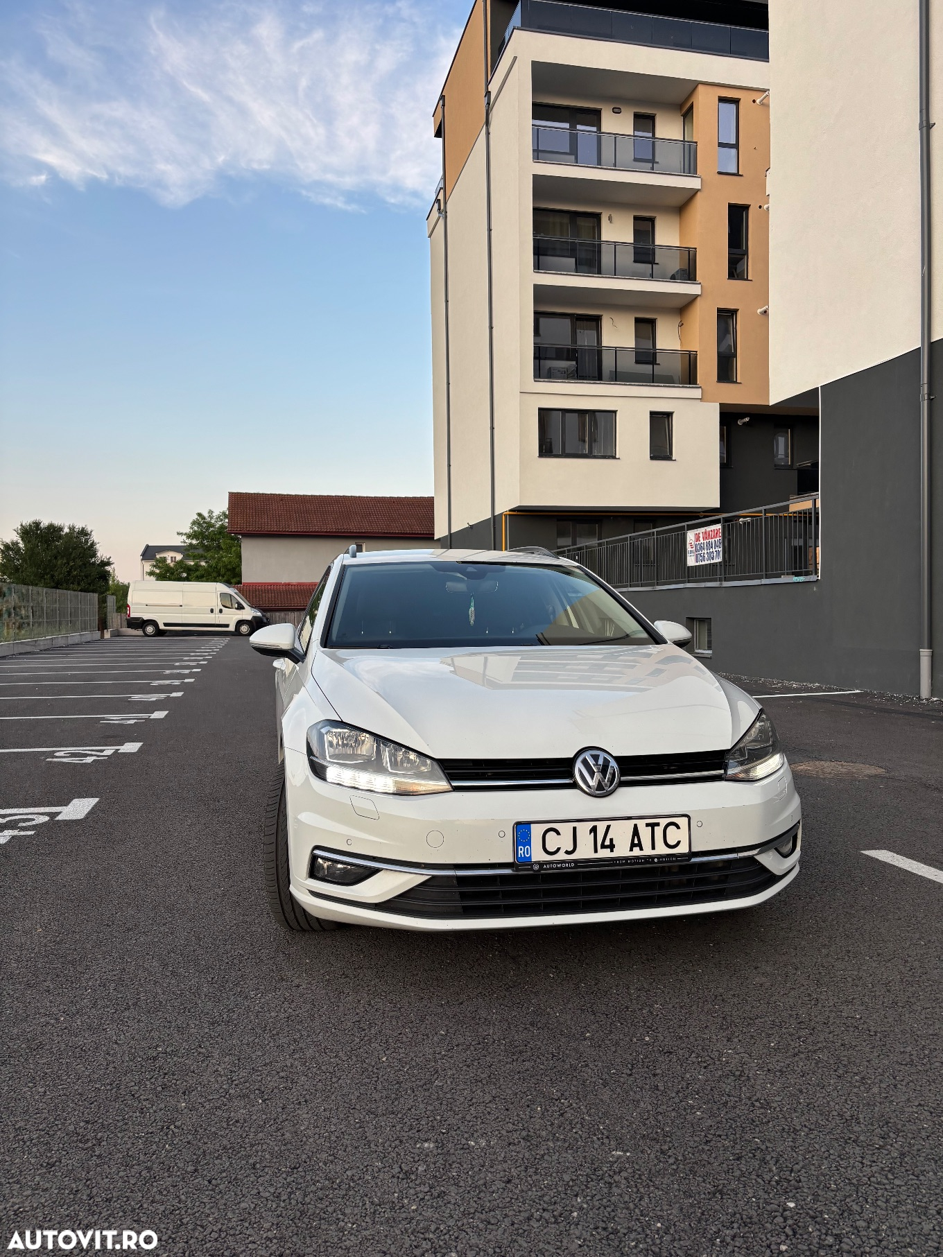 Volkswagen Golf 2.0 TDI DSG Highline - 3