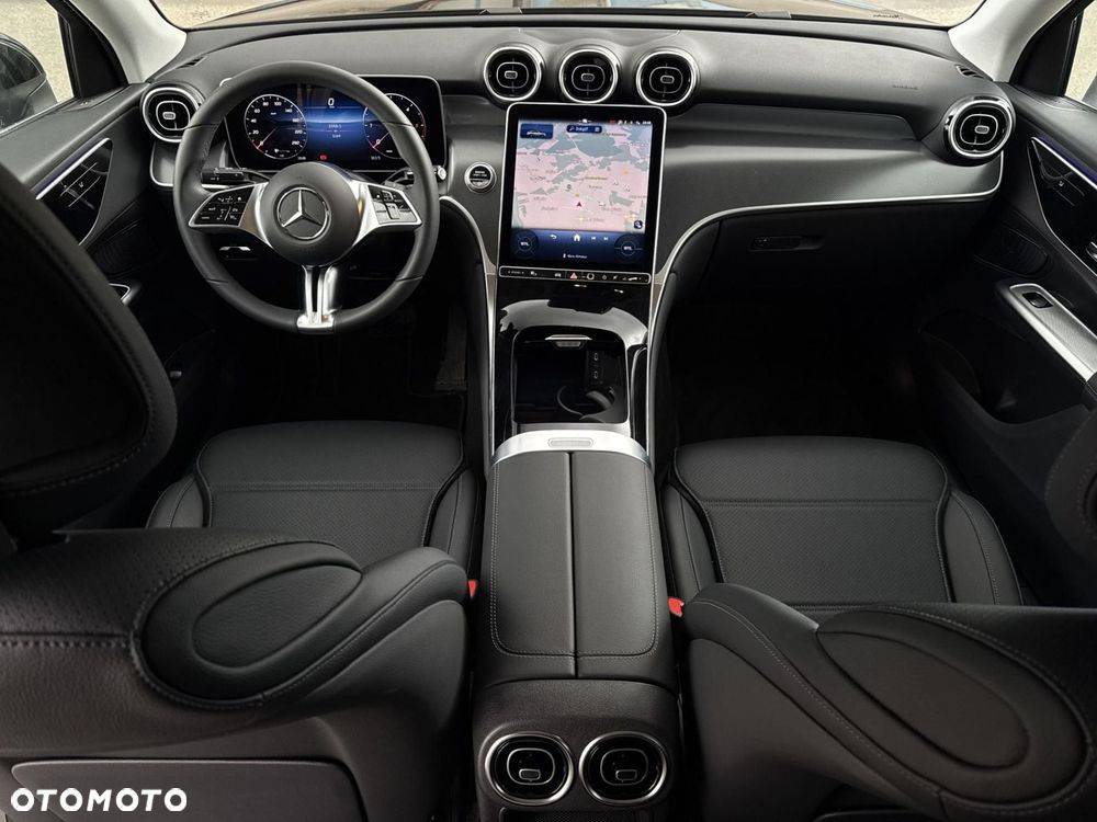 Mercedes-Benz GLC - 17