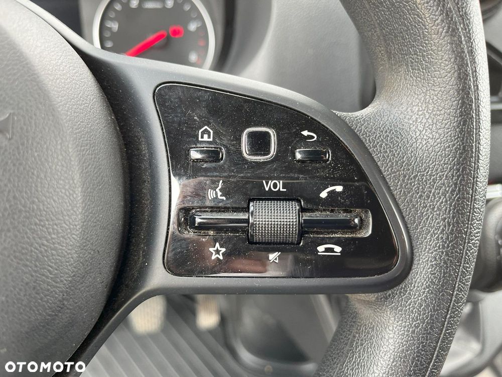 Mercedes-Benz Sprinter - 22