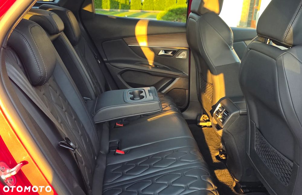 Peugeot 3008 1.5 BlueHDi GT S&S EAT8 - 34