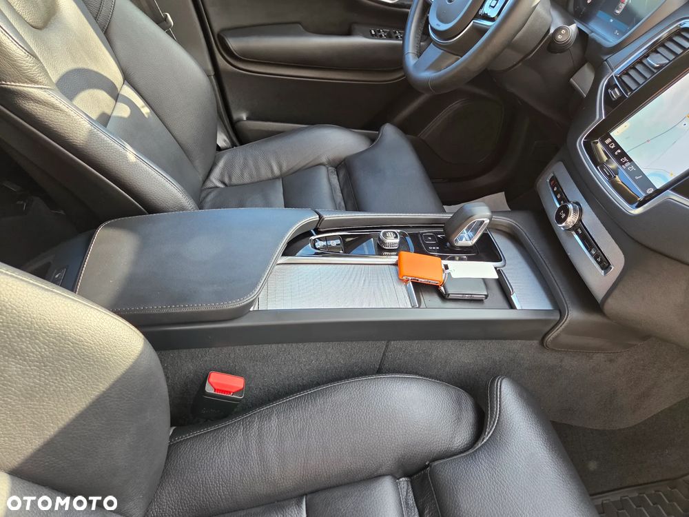 Volvo XC 90 B5 D AWD Plus Bright - 34