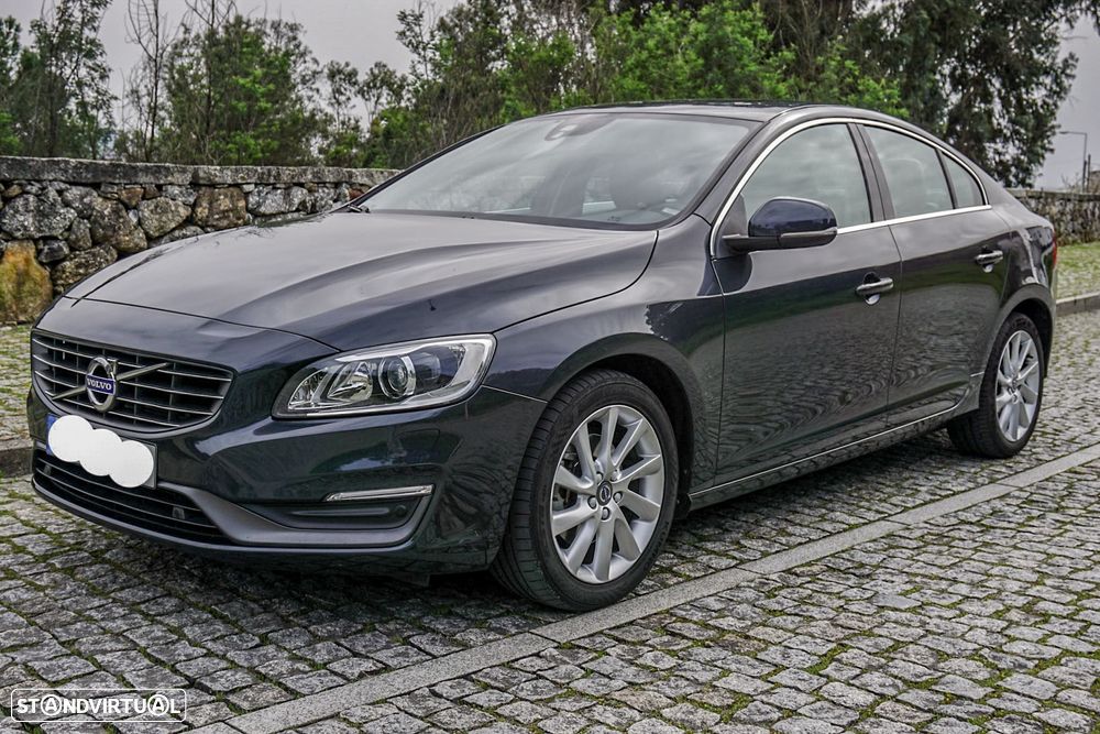 Volvo S60 2.0 D4 Momentum Geartronic - 5