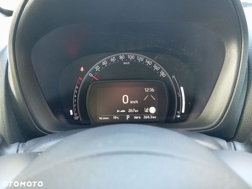 Toyota Aygo X - 16