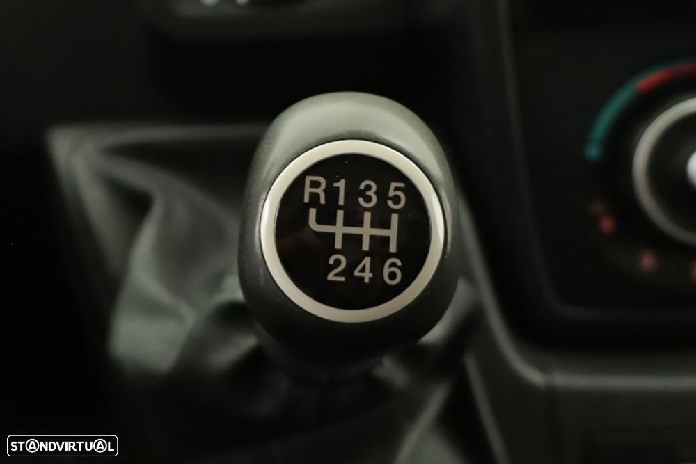 Opel 3.5t heavy 2.2 d l4h2 - 9
