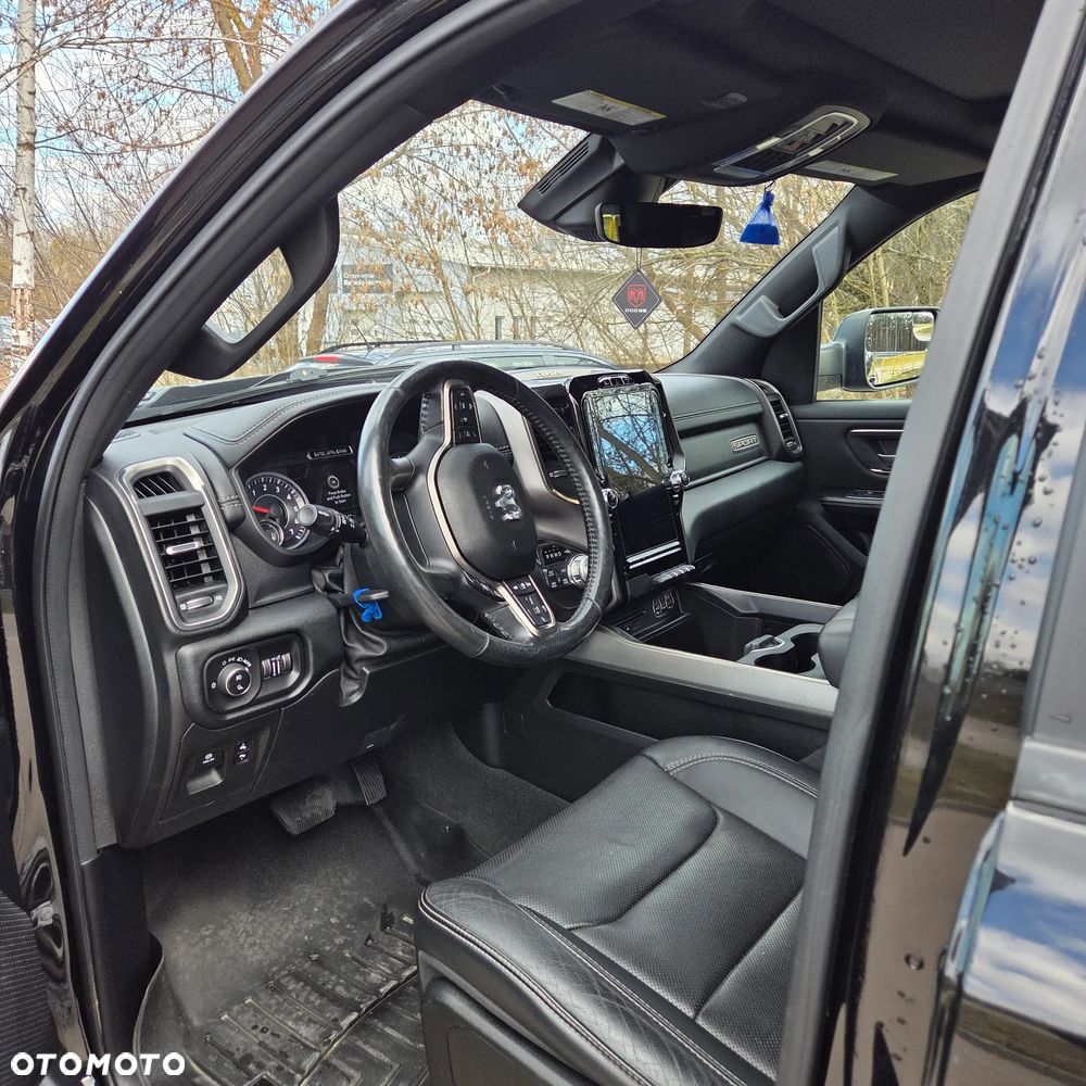 RAM 1500 Crew Cab Sport - 7