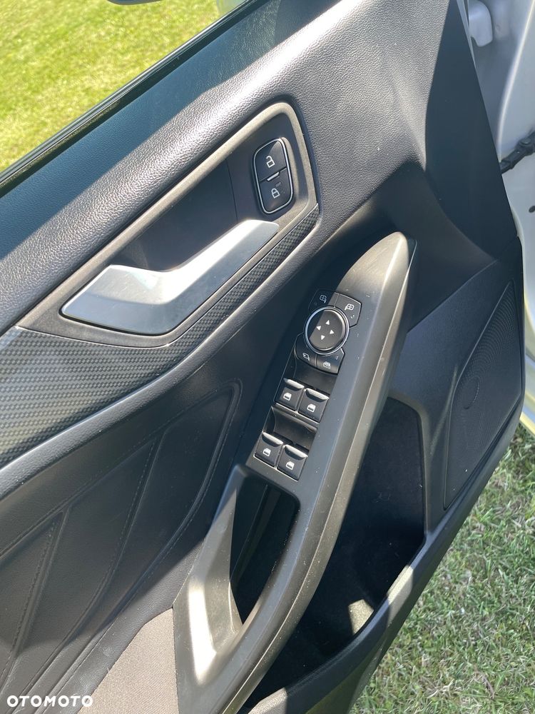 Ford Focus - 11
