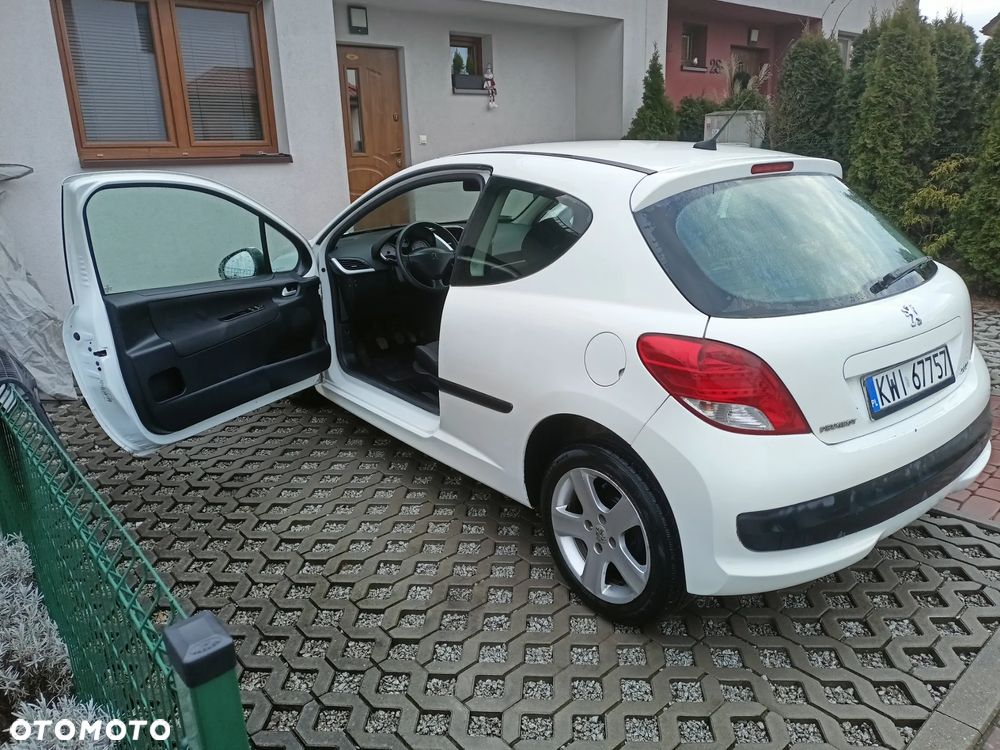Peugeot 207 1.4 HDi Presence - 10