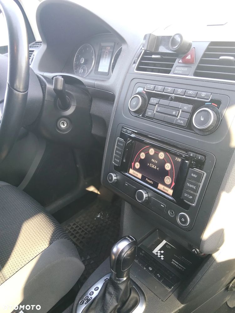 Volkswagen Touran 1.4 TSI Cross DSG - 28