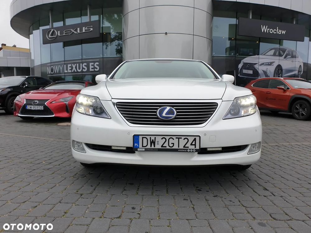 Lexus LS 600h Elegance - 33