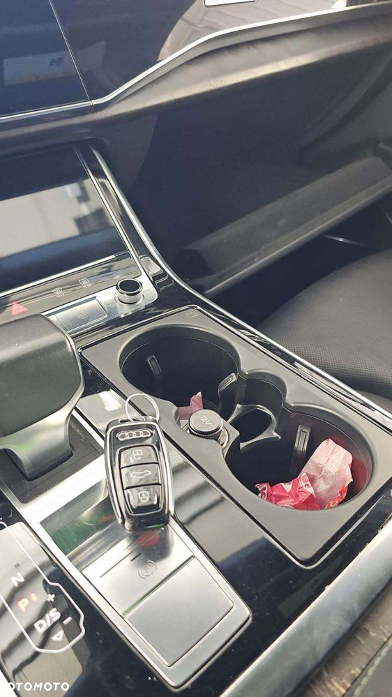 Audi Q8 55 TFSI mHEV Quattro Tiptronic - 17