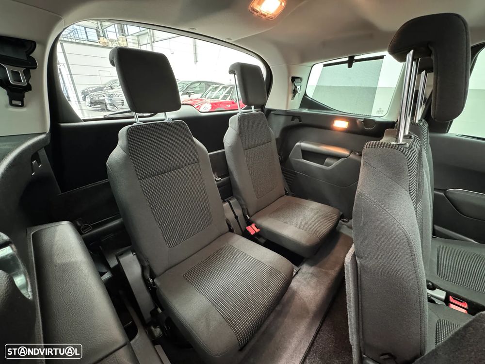 Peugeot 5008 2.0 BlueHDi Allure J17 - 32