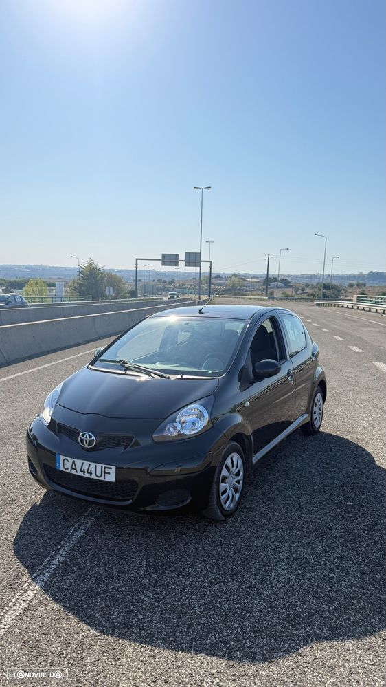 Toyota Aygo Standard - 4