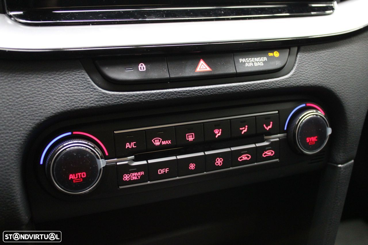 Kia XCeed 1.6 GDi PHEV Drive - 17