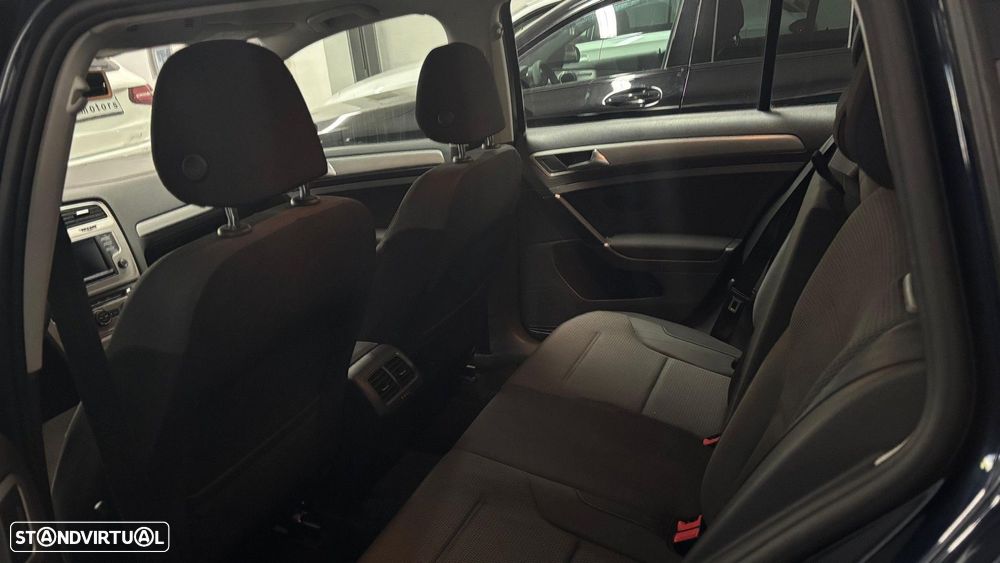 VW Golf Variant 1.6 TDi Confortline - 3