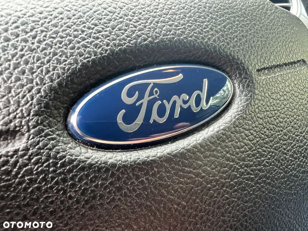 Ford Fiesta - 31