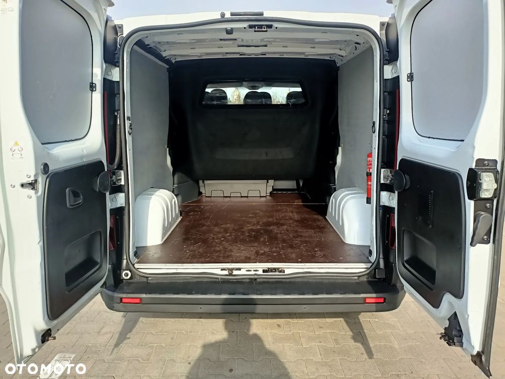 Renault TRAFIC 2.0 DCI LONG 6-OSOBOWO-CIĘŻAROWY - 37