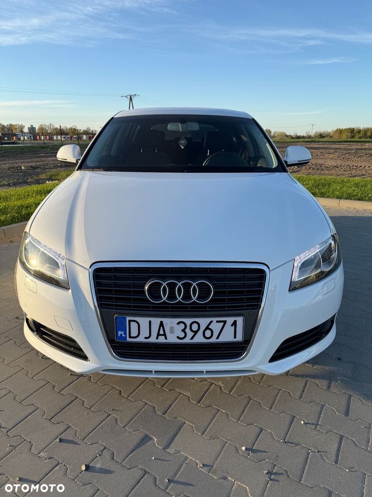Audi A3 Sportback 1.6 TDI DPF S tronic Ambition - 10