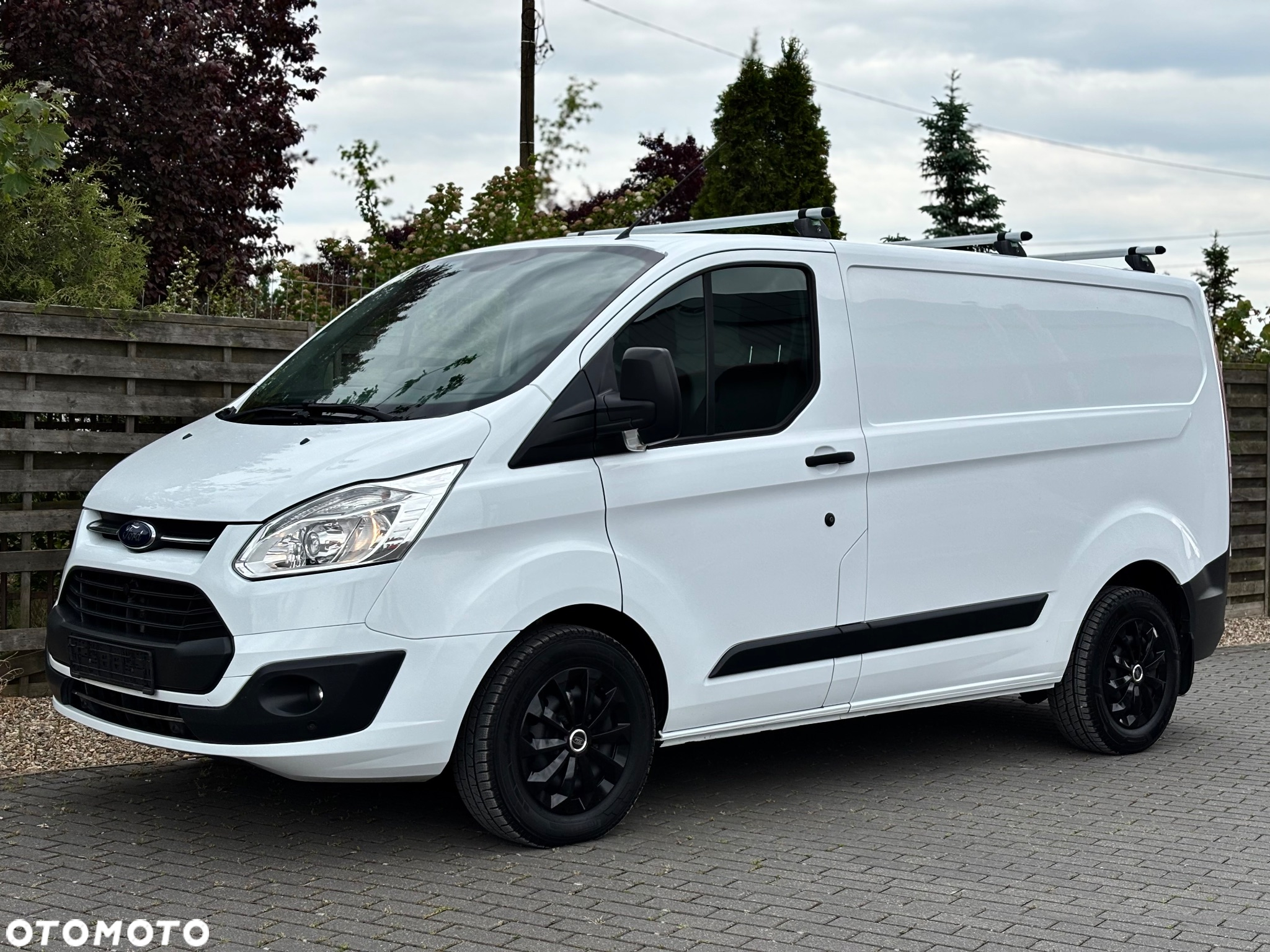 Ford Transit Custom L1H1 Klima Relingi Hak PDC Tempomat Nowe opony Serwis 3-osobowy - 3