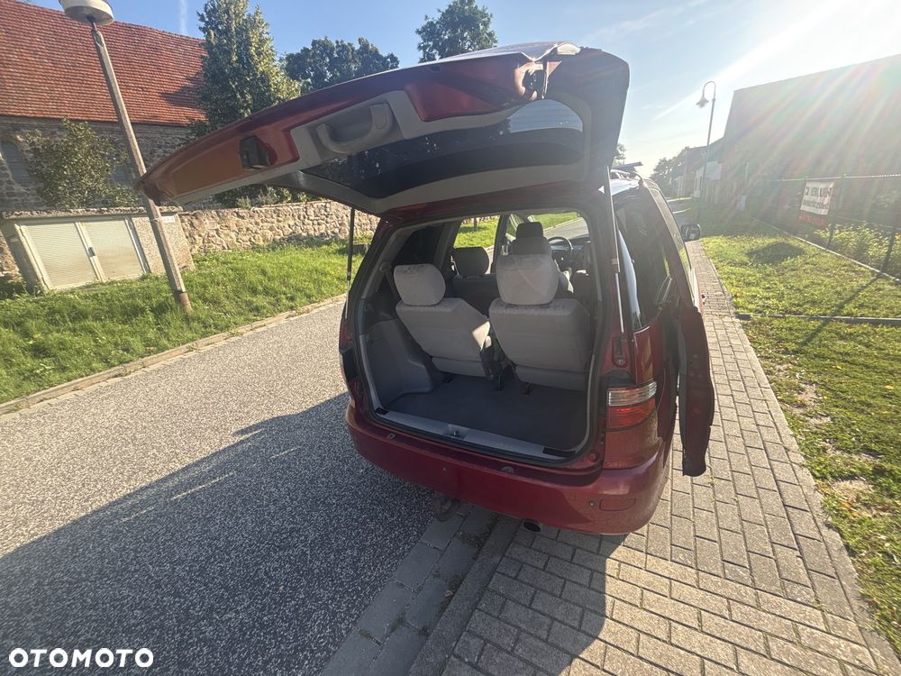 Toyota Previa - 8