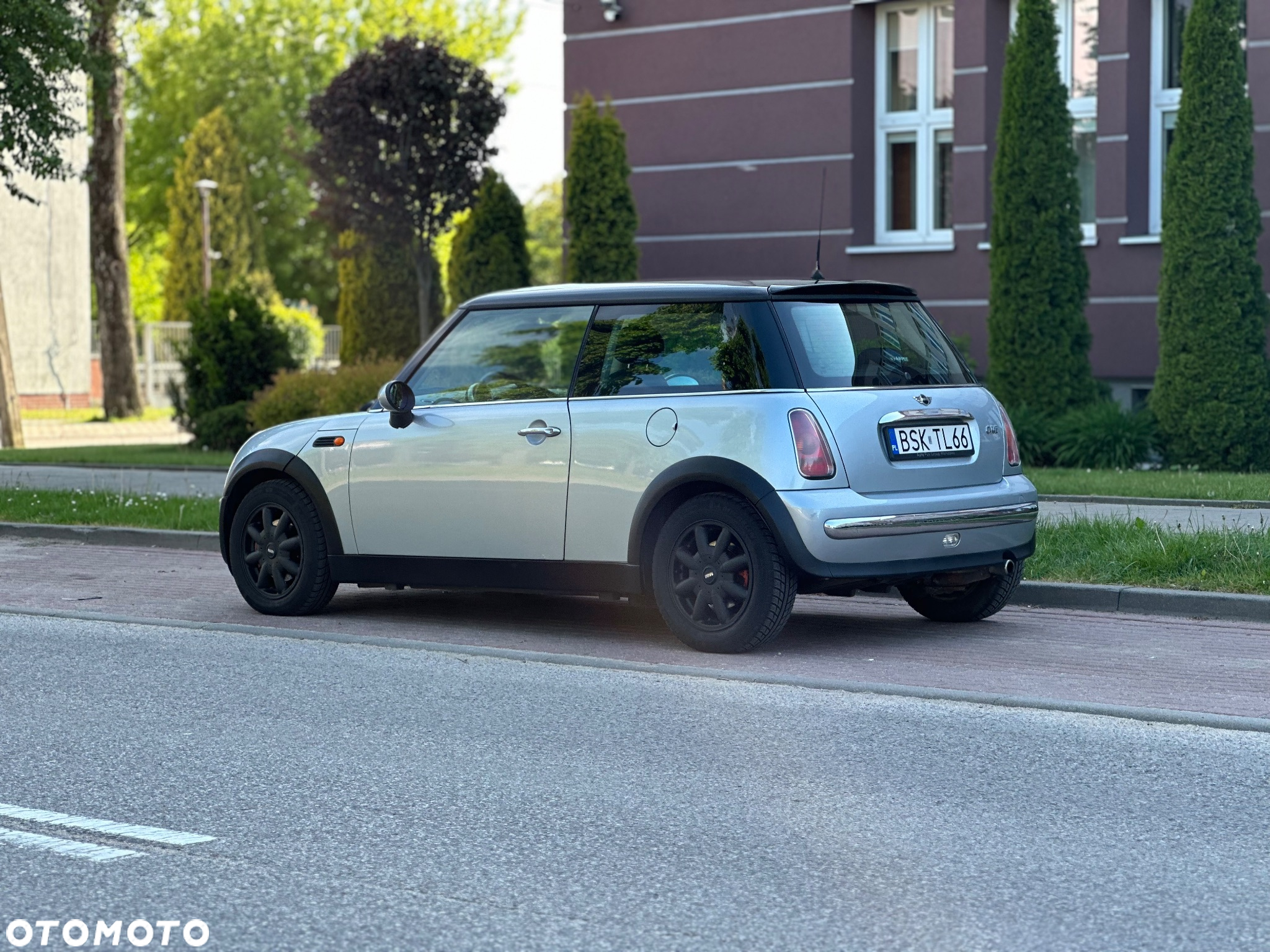 MINI ONE Standard - 5