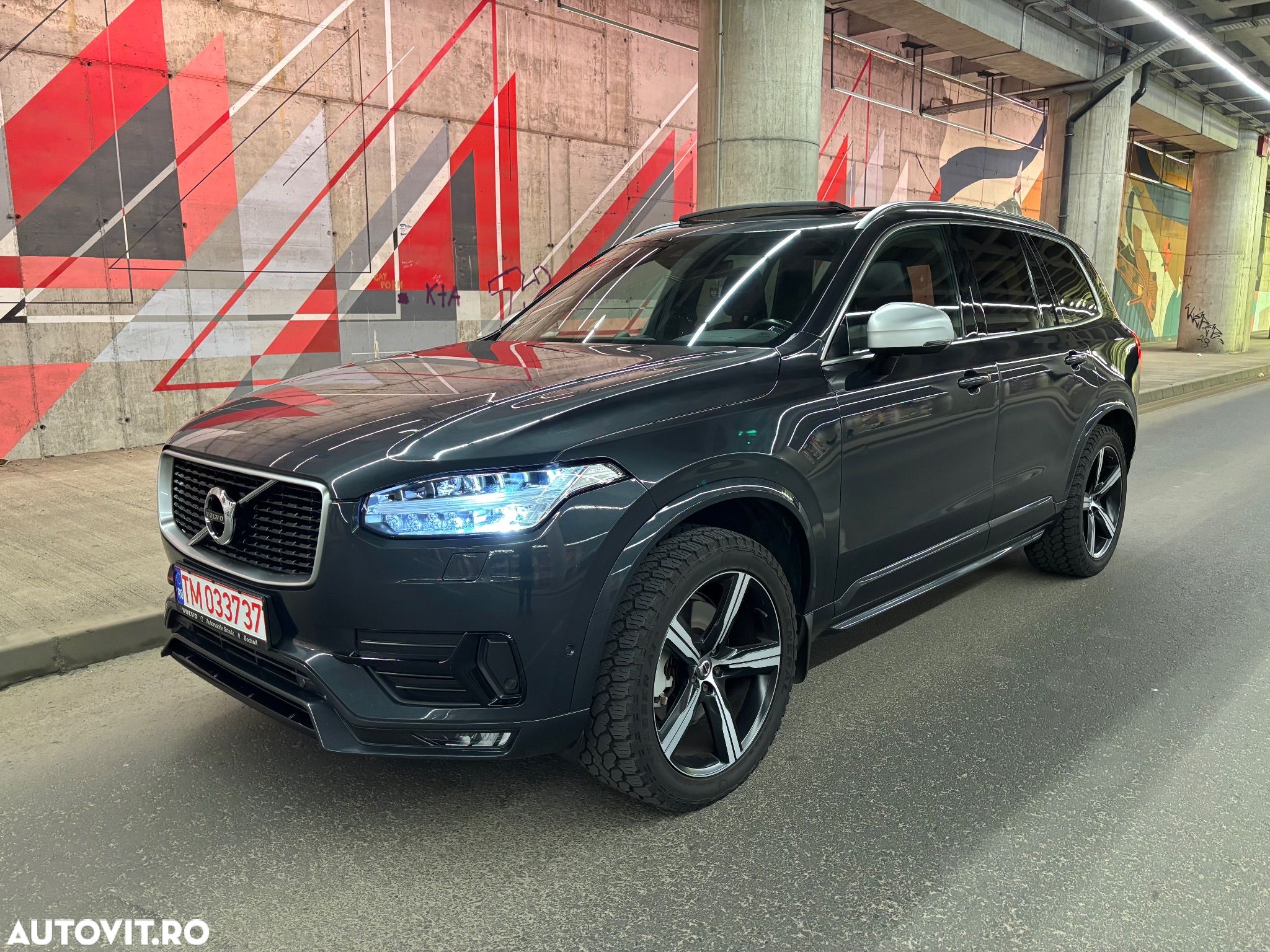 Volvo XC 90 D5 AWD Geartronic RDesign - 1