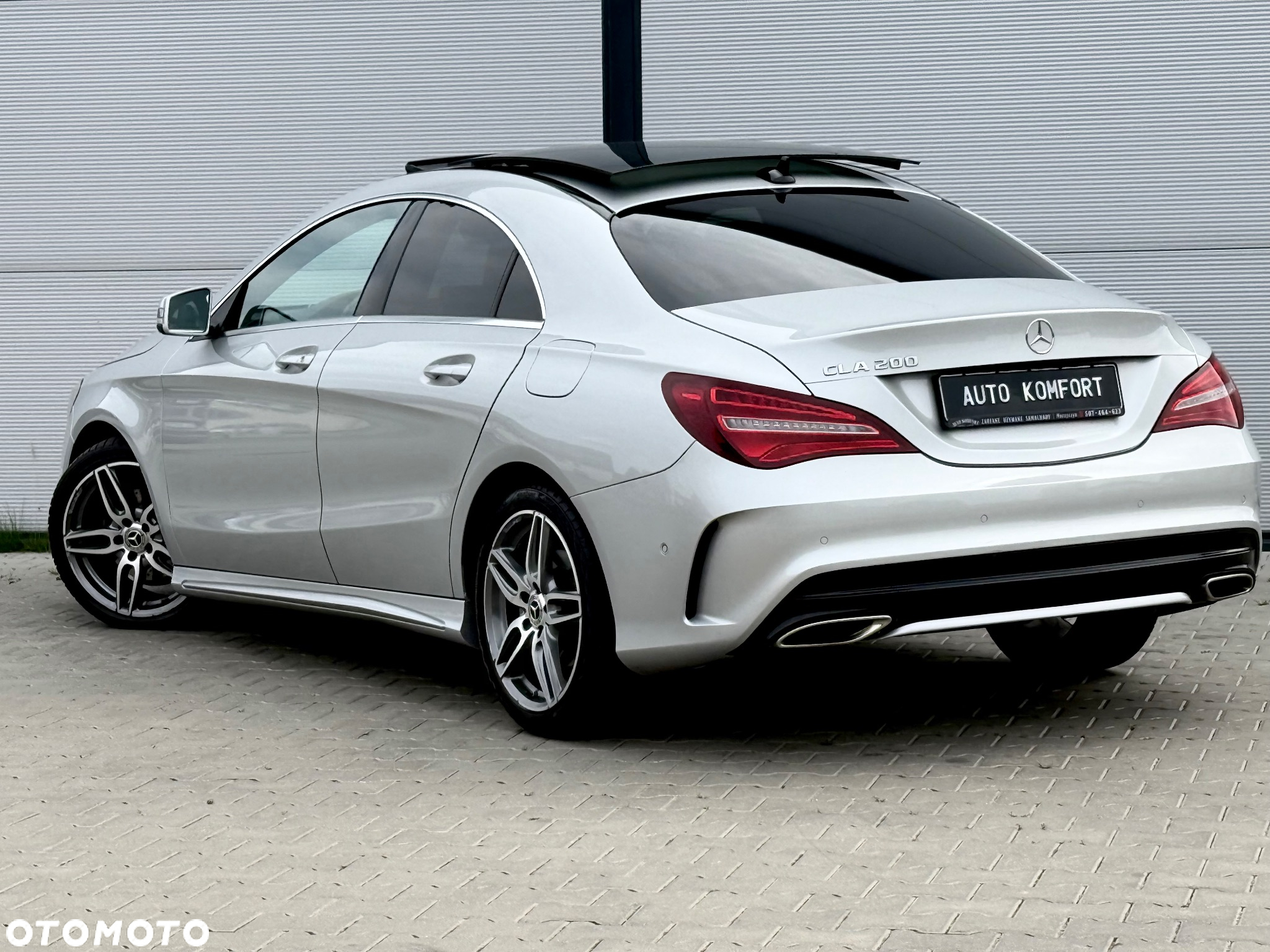 Mercedes-Benz CLA 200 7G-DCT AMG Line - 19
