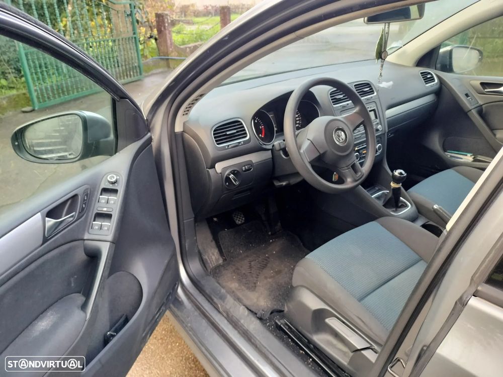 VW Golf 1.6 TDi Trendline BlueMotion - 7