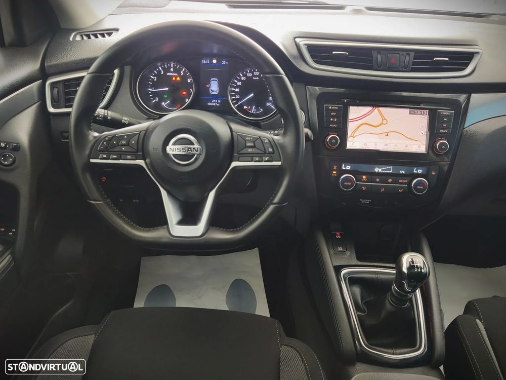 Nissan Qashqai 1.3 DIG-T N-Connecta J18 - 10