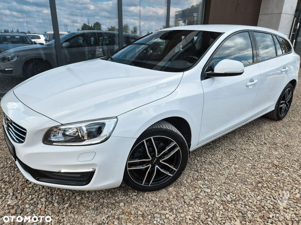 Volvo V60 D3 Momentum - 27
