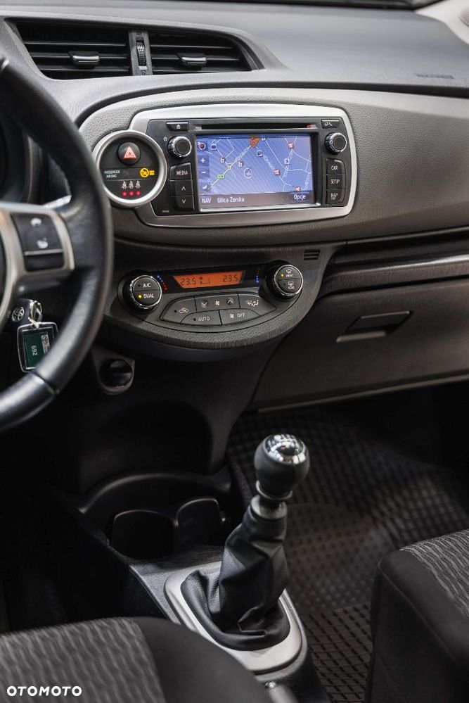 Toyota Yaris - 27