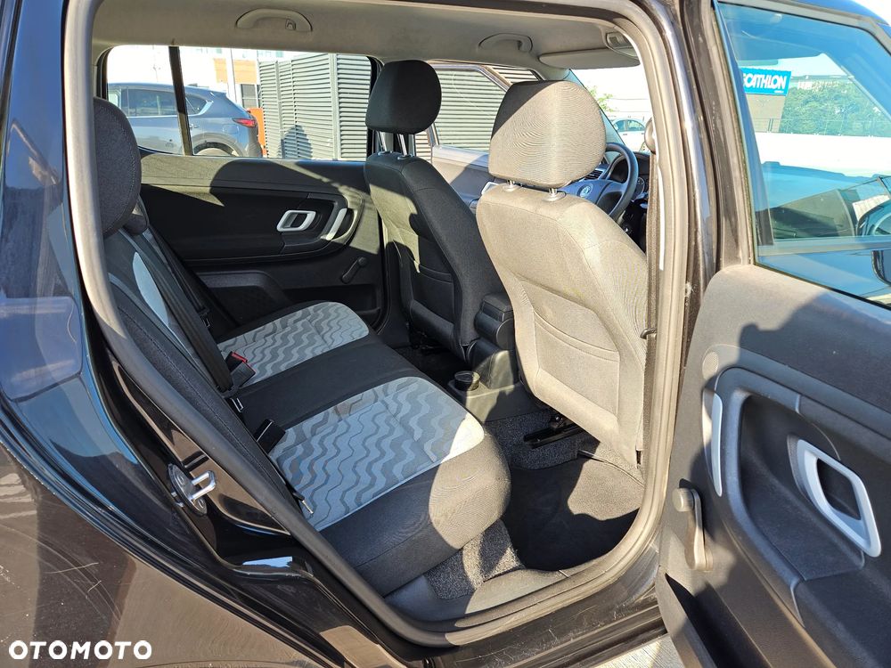 Skoda Fabia - 11